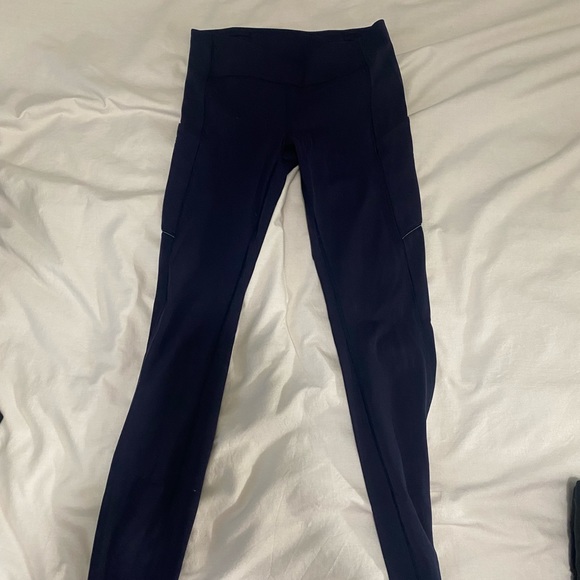 Lululemon Navy Leggings with Pockets - Picture 2 of 5